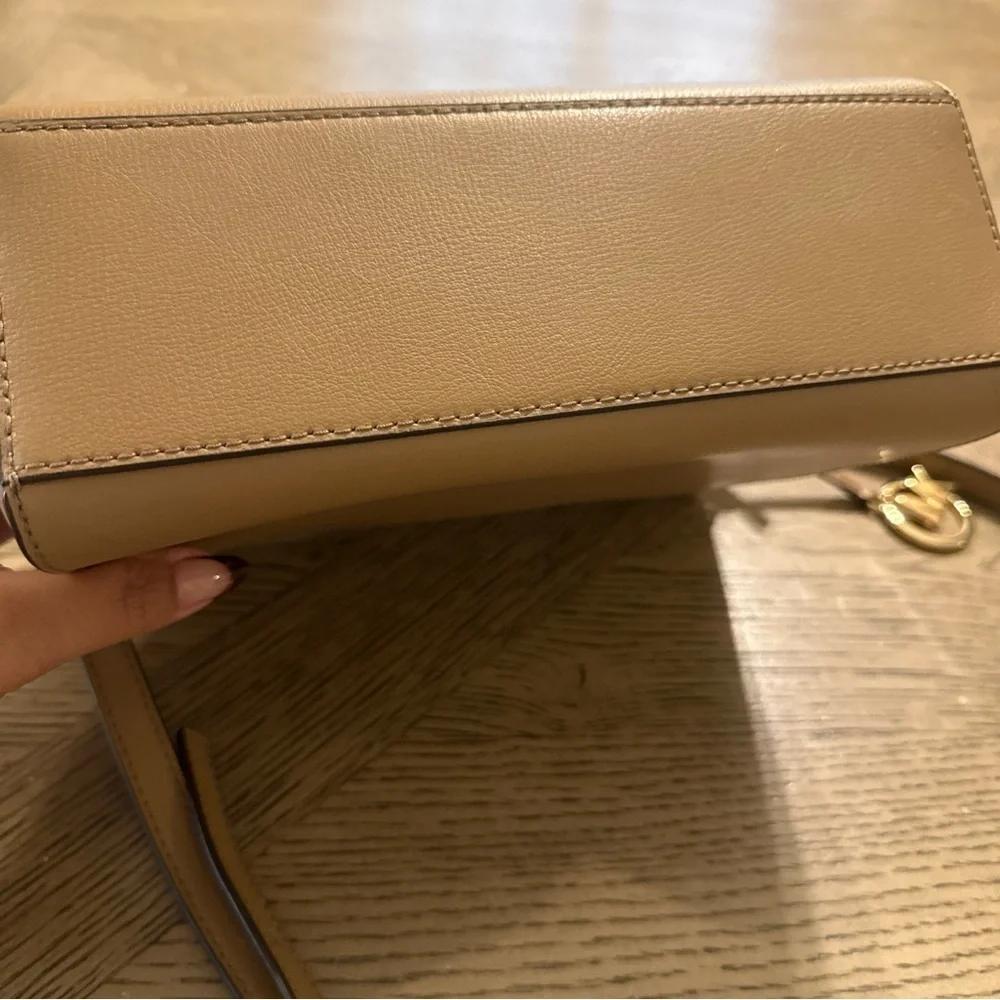 Michael Kors Rivington Messenger Bag/NWT